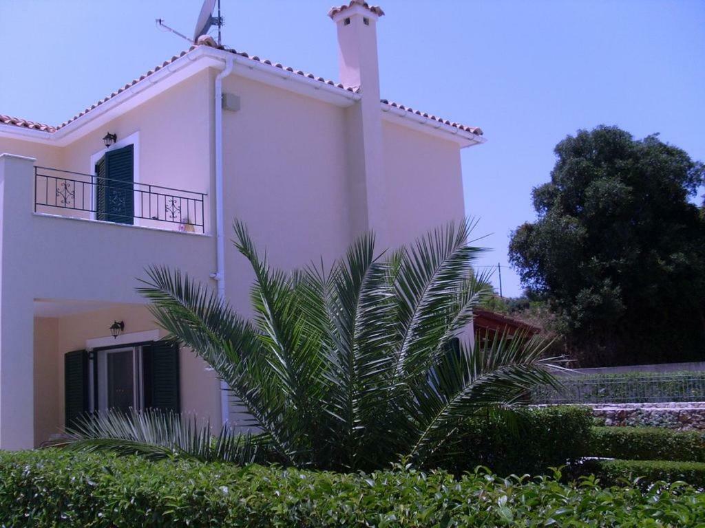 Villa Amelia Metaxata Экстерьер фото